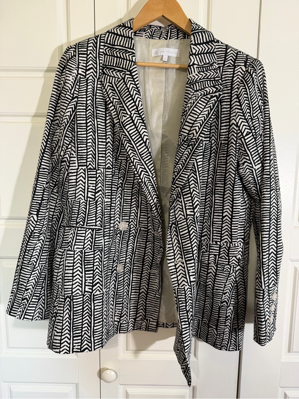 Anthropologie Black and White Chevron-Style Pattern Blazer